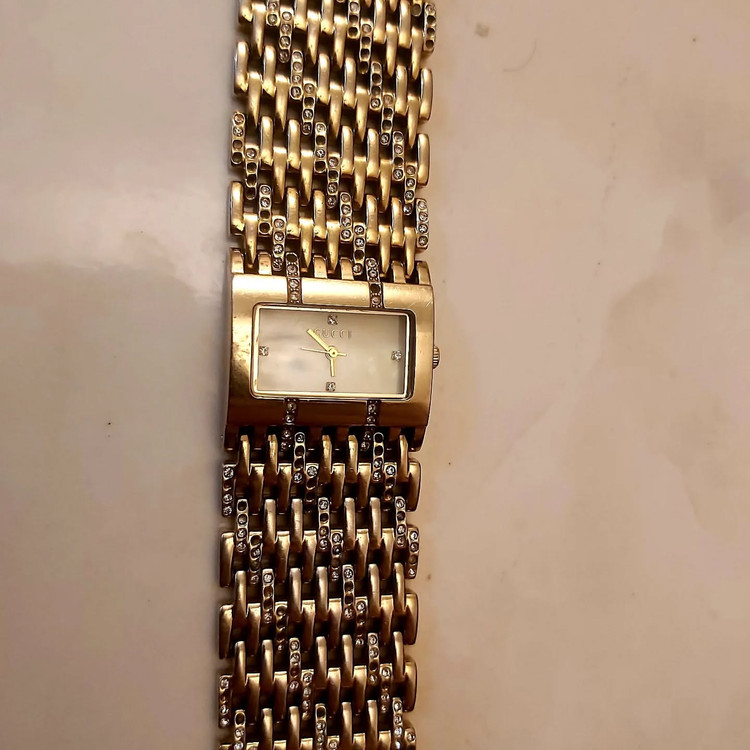 گوچی⌚اورجینال خاص