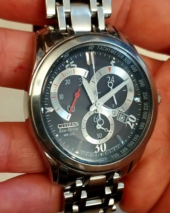سیتیزن⌚ اکودرایو (شارژ با نور خورشید) نیاز به باطری ندارد